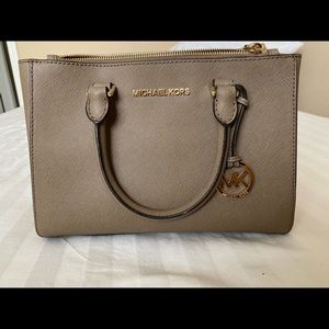 MK purse